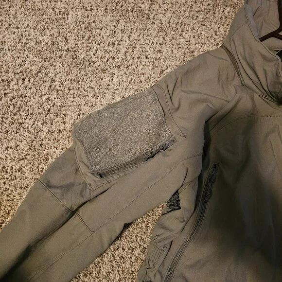 Patagonia PCU level 5 jacket - Picture 4 of 7